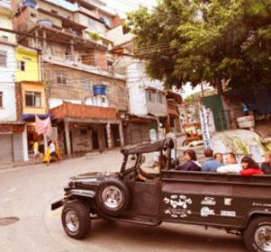 Turismo de favela ganha força