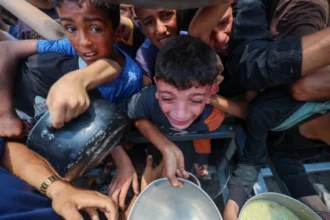 Desnutrição infantil em Gaza atinge recorde histórico em 2025