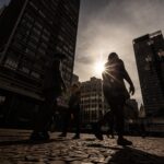 Onda de frio se afasta do país e temperaturas devem voltar a subir no fim de semana