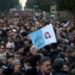 Argentinos lotam a Praça de Maio em apoio a Cristina Kirchner