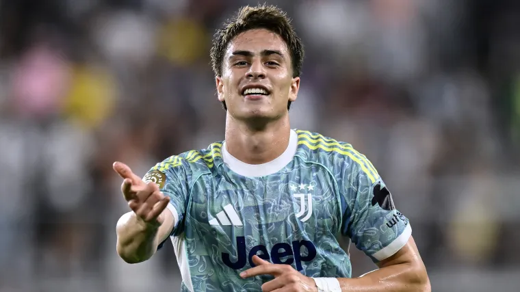 Juventus atropela Al Ain e ultrapassa Manchester City